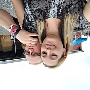 Meet your Posher, Julia